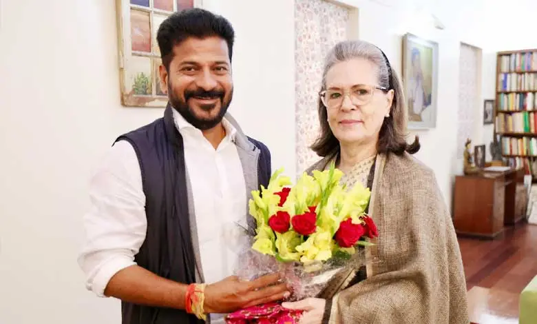 REVANTH-REDDY-MEET-SONIA