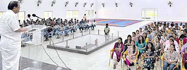 n6428687431733874235372d2429ab041377cd0eacd500cbadd019c89553d255e13fb3841c7a65c65b707e6