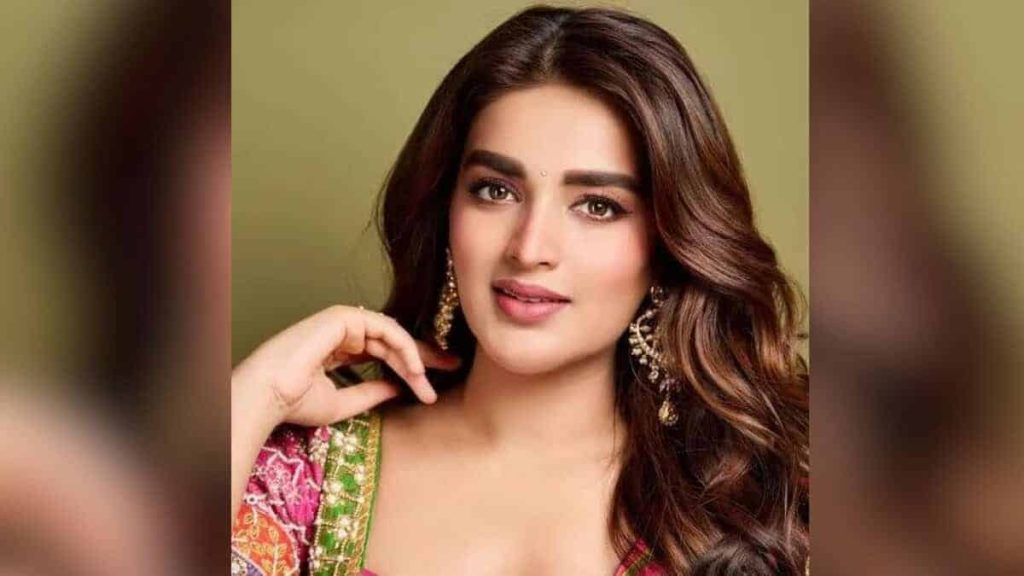 Nidhhi-Agerwal-12
