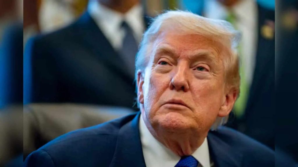 Donald-Trump-at-a-political-event-amid-Middle-East-tensions-highlighting-US-military-actions7-1536x864