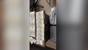 Foreign-currency-seized-at-Hyderabad-Airport-1536x864